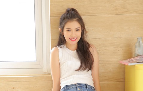 右侧卵巢卵泡（右侧卵巢卵泡多少个正常）