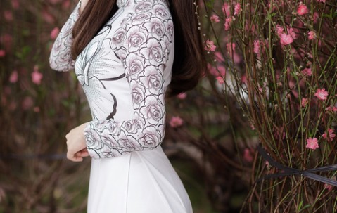 怀孕初期提重东西肚子会有点痛（孕早期提重物肚子下坠没事吧?）